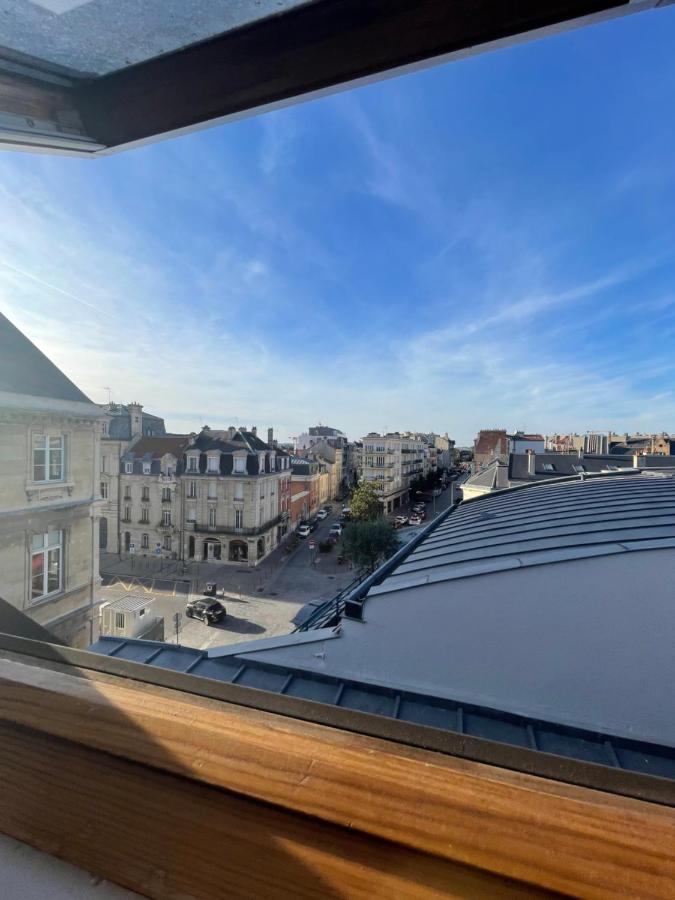 Au Coeur De La Ville De Reims Kültér fotó