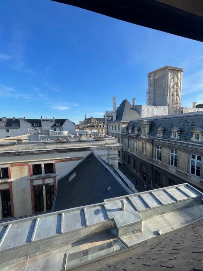 Au Coeur De La Ville De Reims Kültér fotó